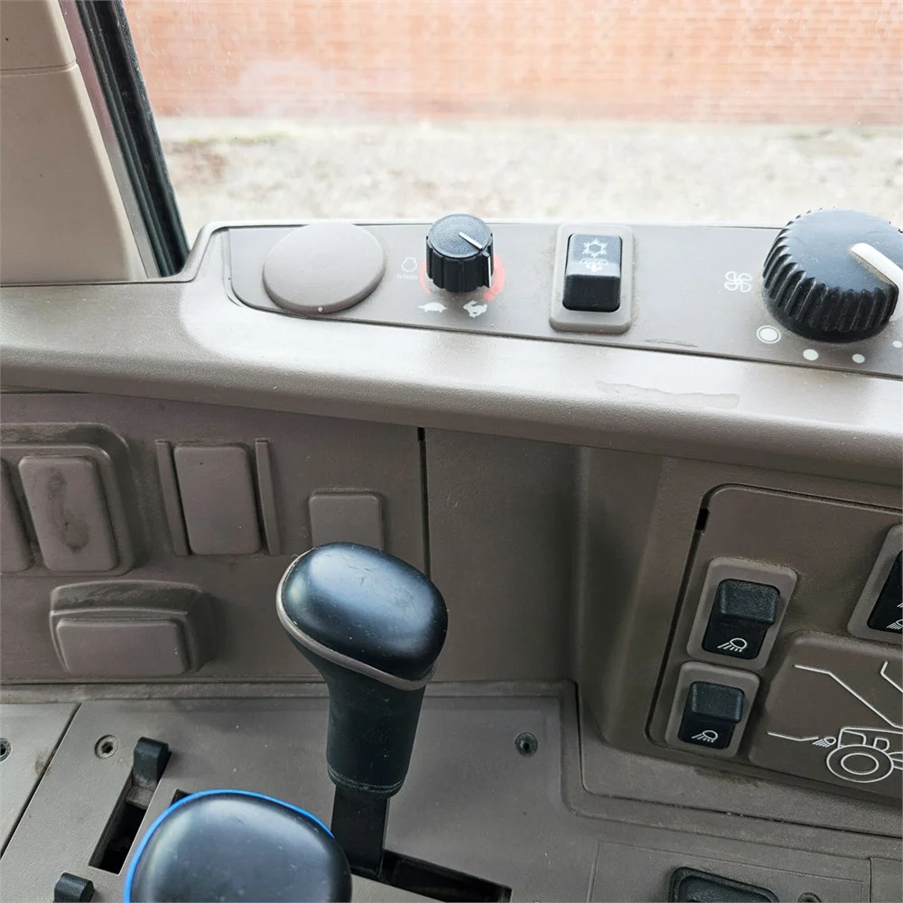 John Deere 6155m, Baujahr 2018 - Image 10