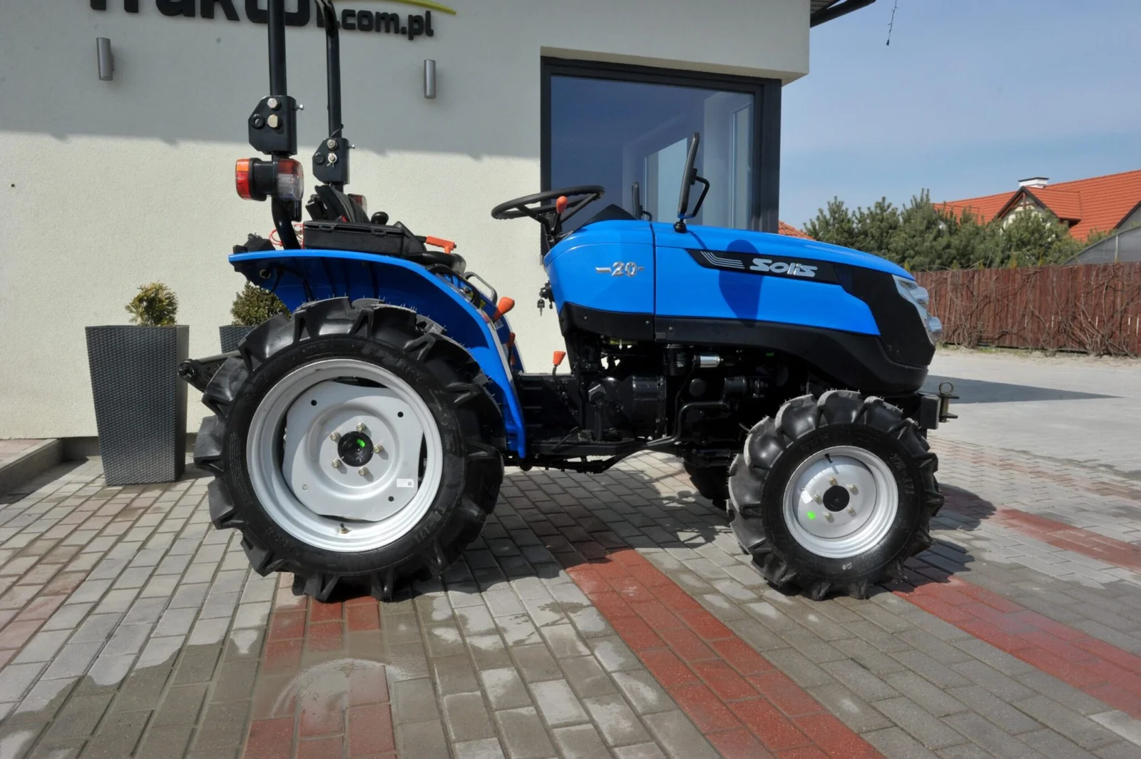 Solis 20 4×4 – 18 CV - Image 8