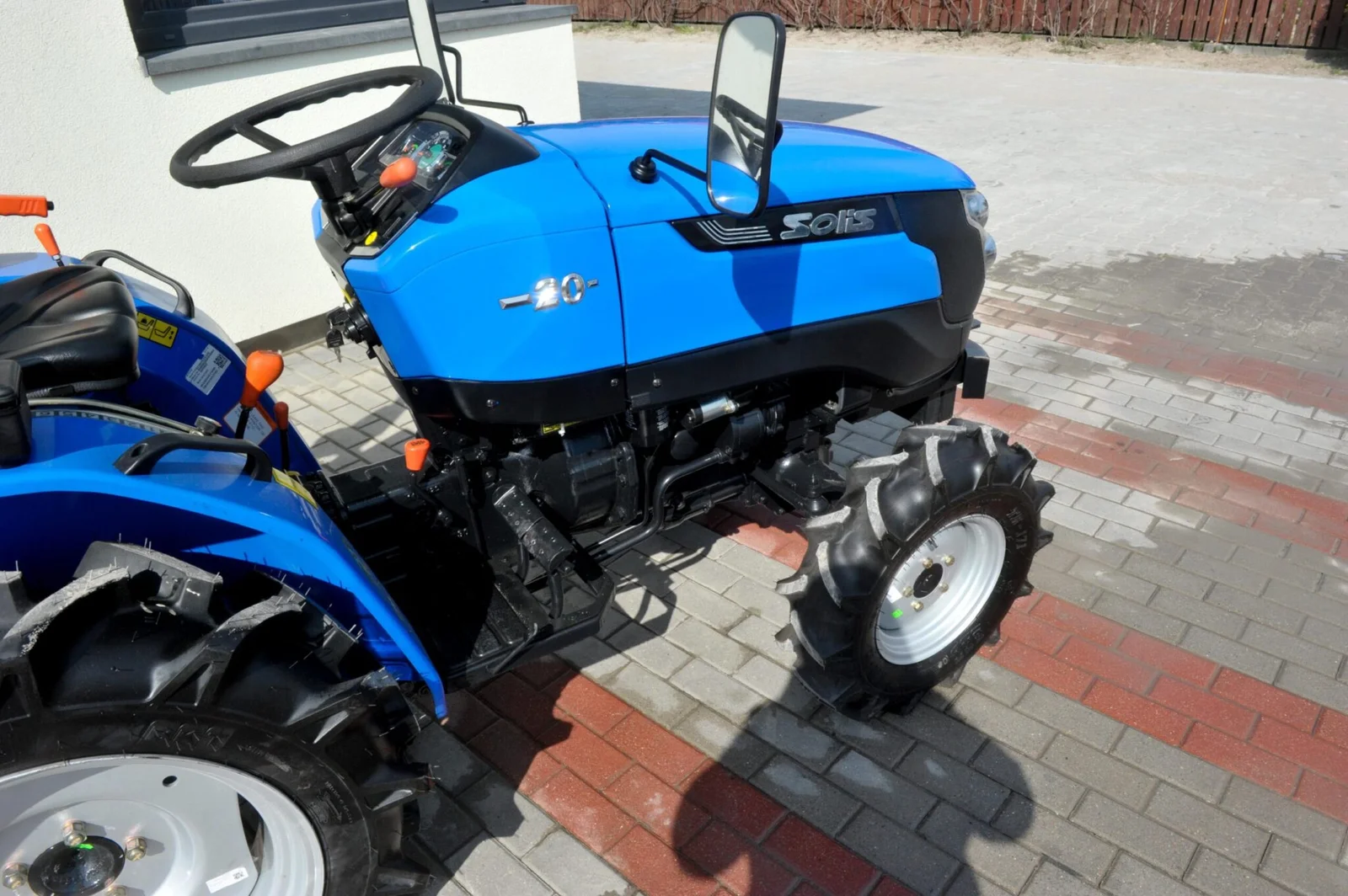 Solis 20 4×4 – 18 CV - Image 9
