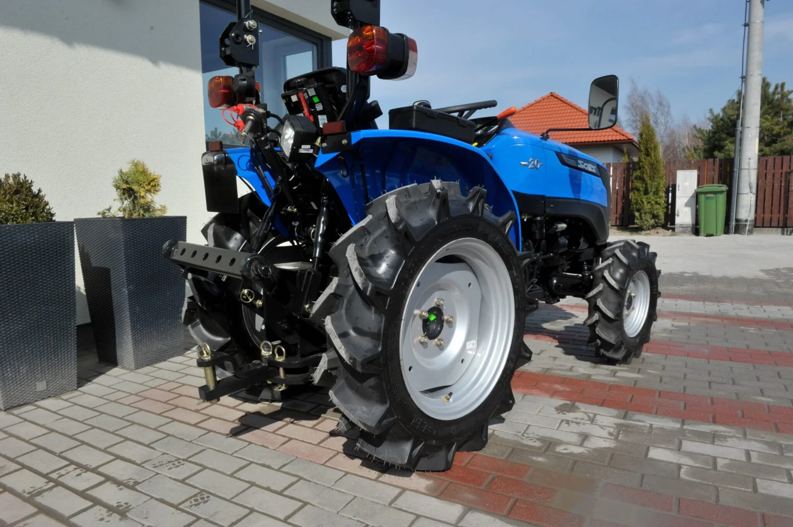 Solis 20 4×4 – 18 CV - Image 13