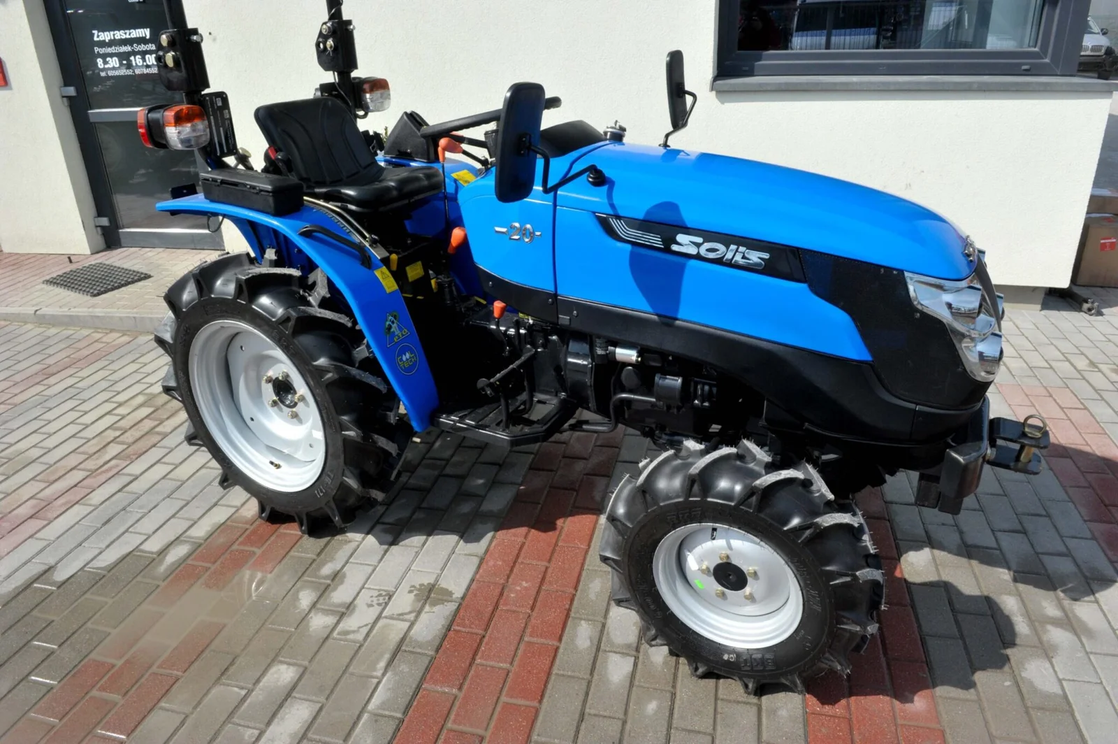 Solis 20 4×4 – 18 CV - Image 3