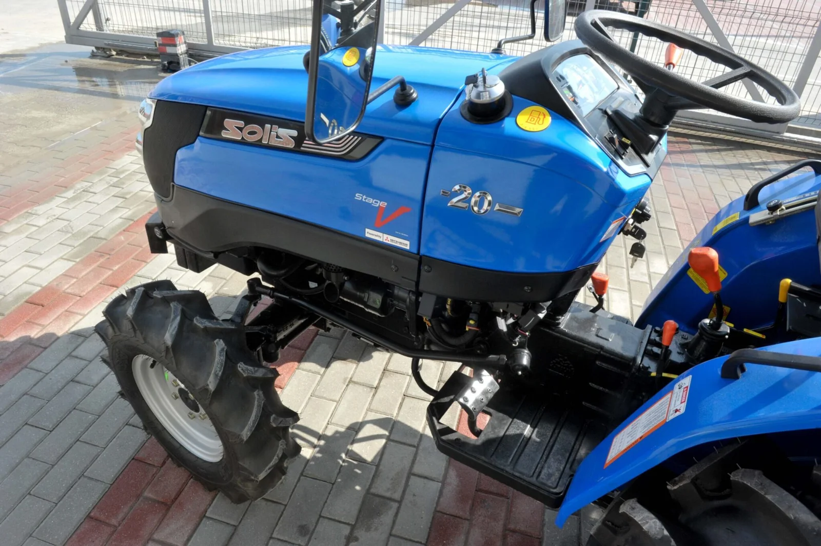 Solis 20 4×4 – 18 CV - Image 5