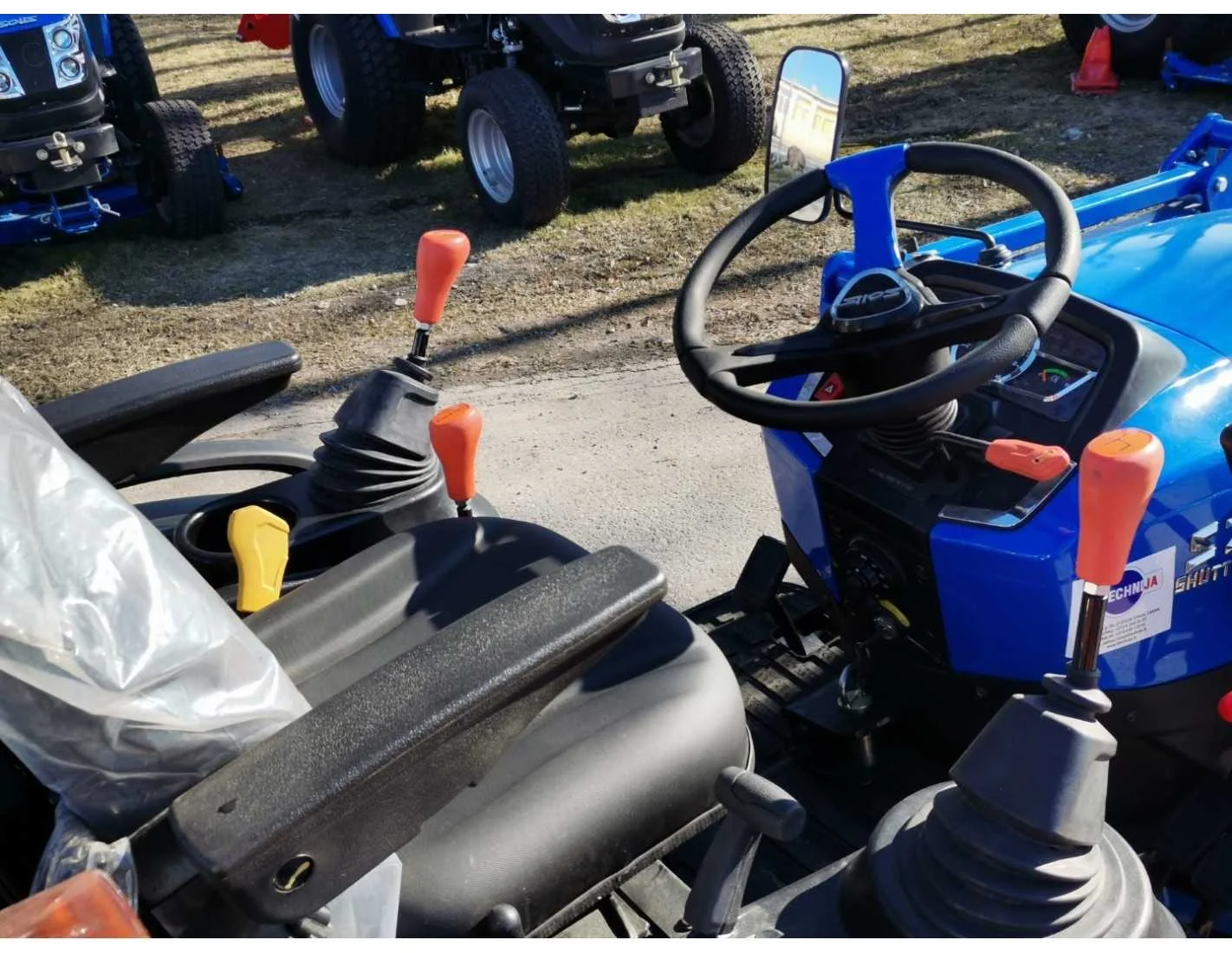 Solis 26 (9+9) mit Frontlader - Image 11