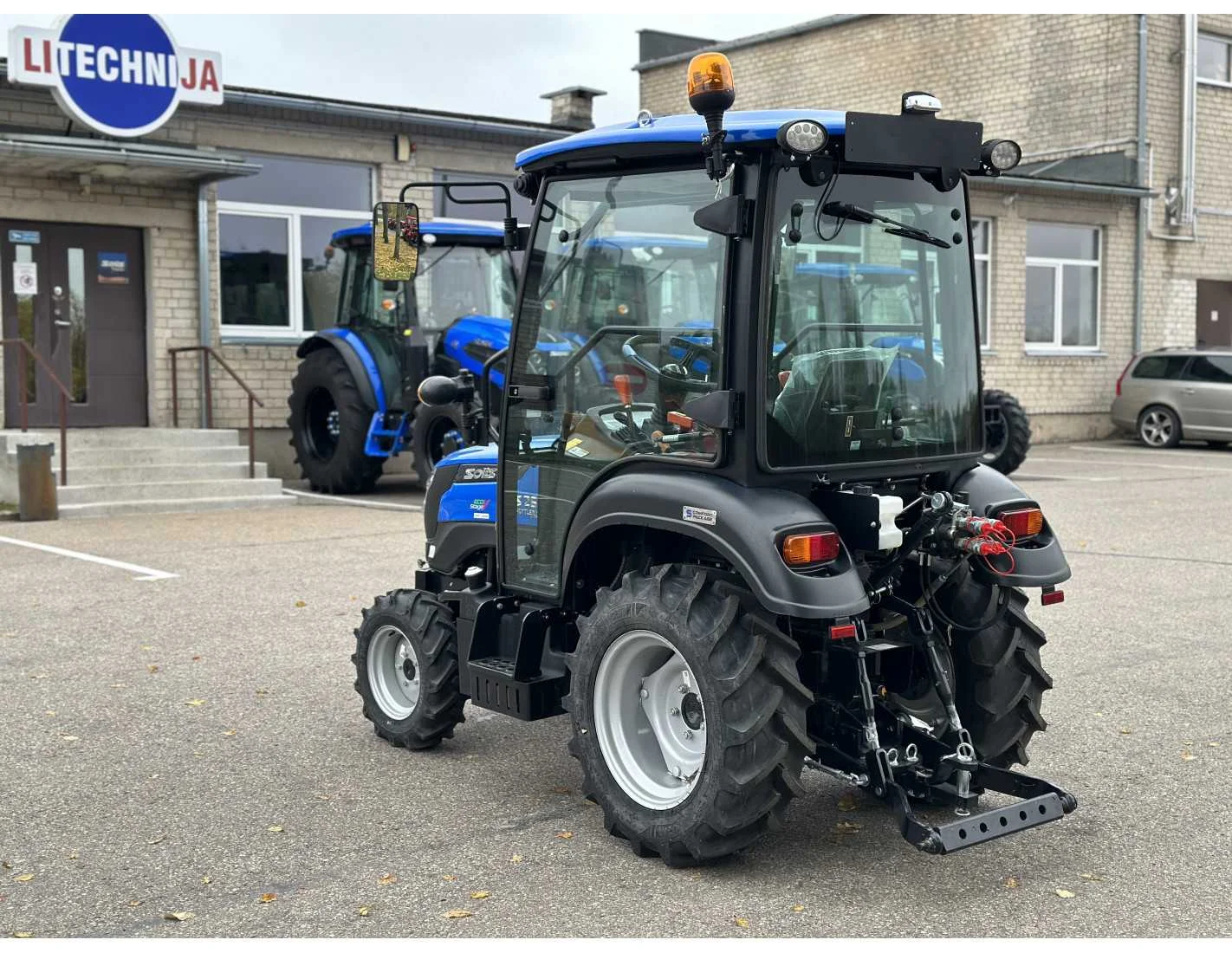 Solis 26 (9+9) mit Kabine - Image 8