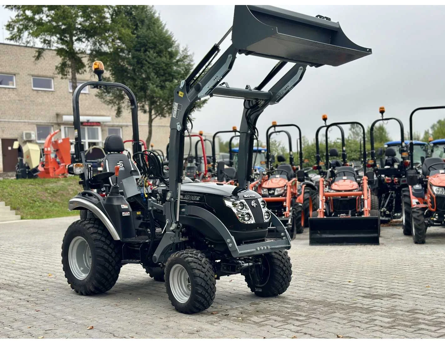 SOLIS S26 (9+9) mit Frontlader (Limited Edition) - Image 3