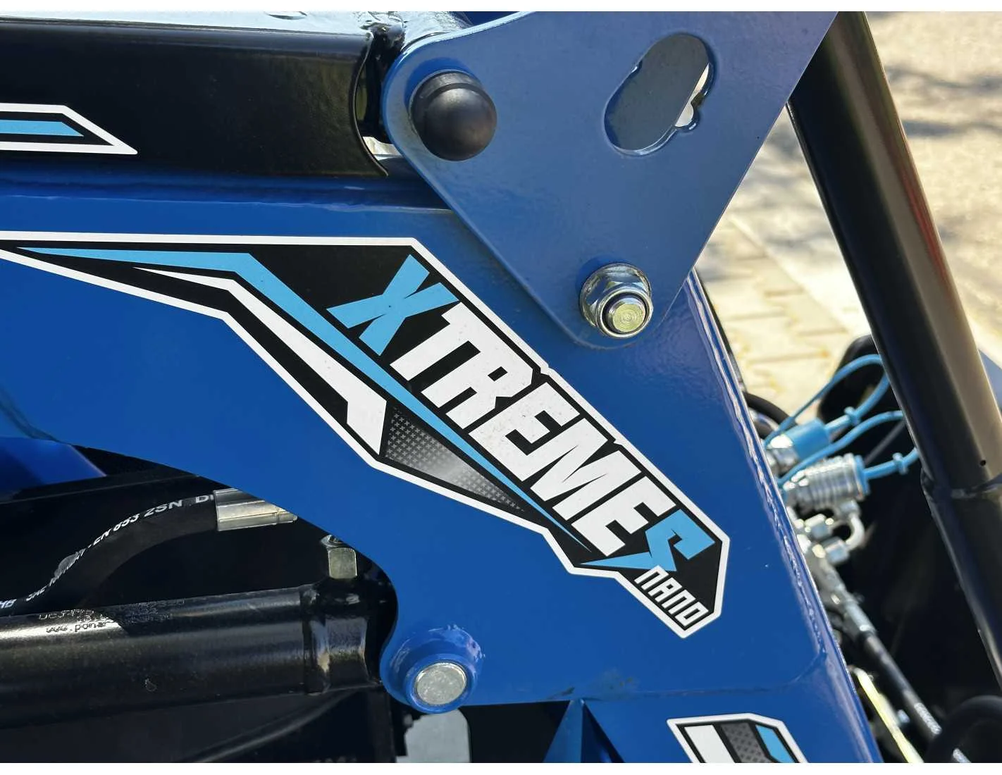 SOLIS S26 HST mit Frontlader und Schaufel - Image 17